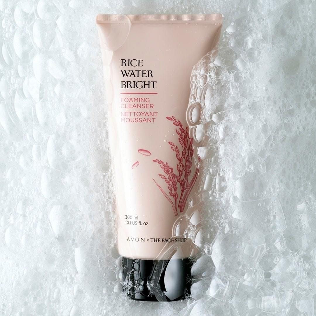 THE FACE SHOP - RICE WATER BRIGHT RICE BRAN GENTLE SCRUB FOAM